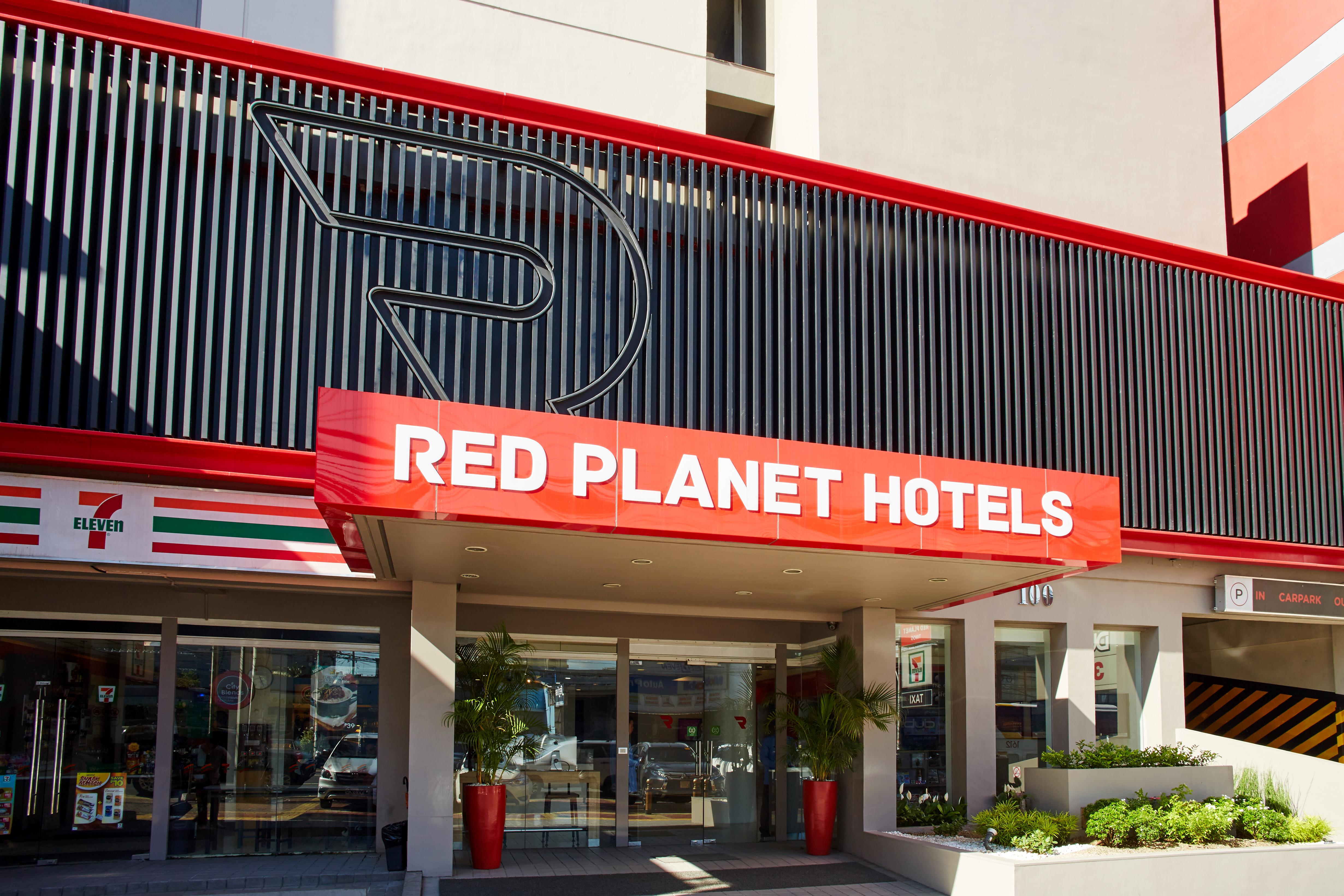 Red Planet Quezon City Timog Exterior photo